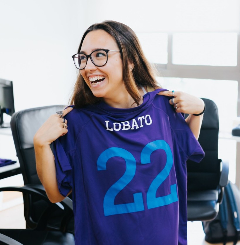 A girl with a t-shirt
